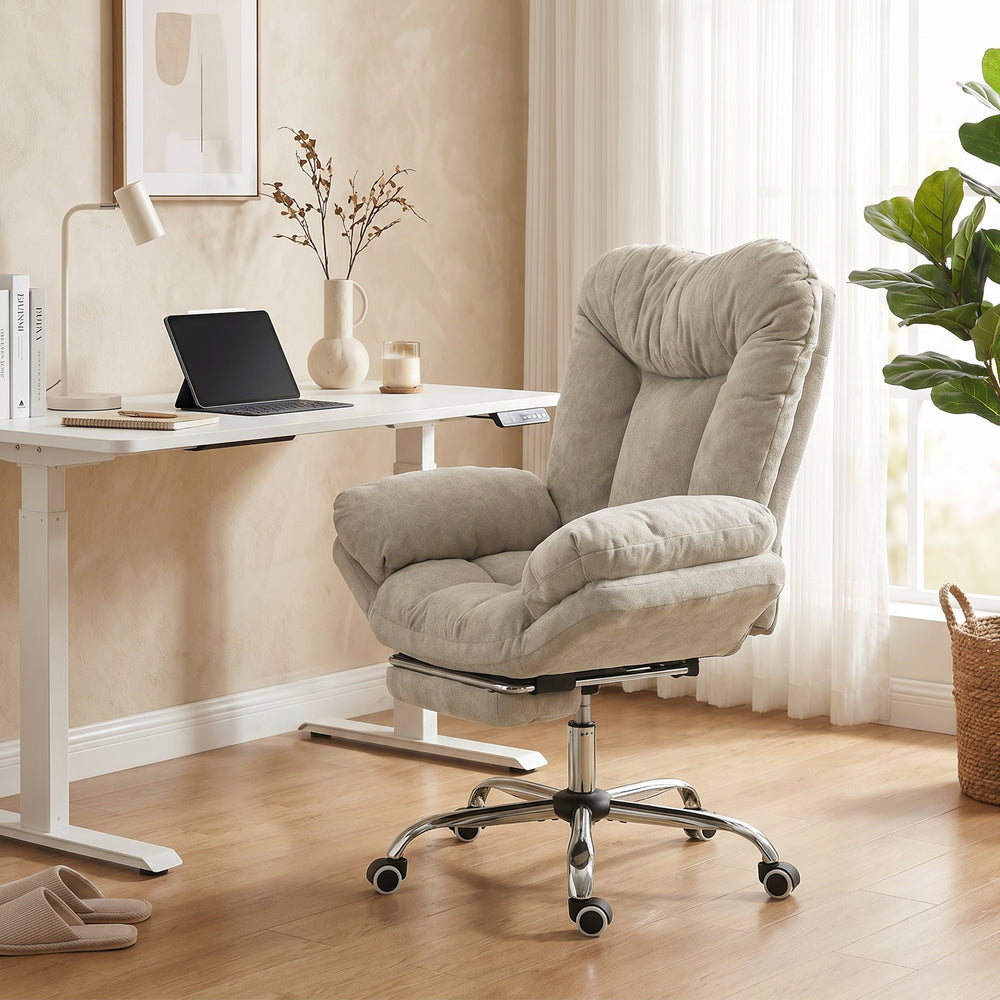Wide office chair with footrest, light grey