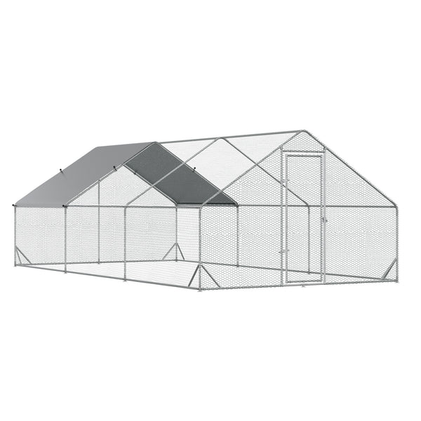 Outdoor chicken coop with shelter and lockable door
