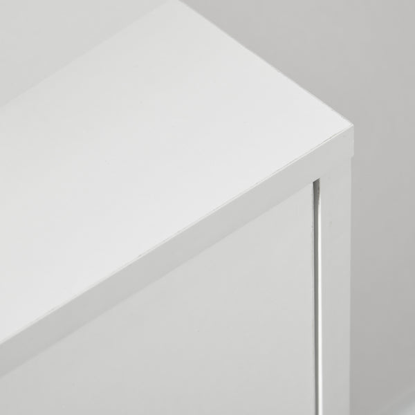 White chest of drawers with 3 drawers, modern chest of drawers with solid wood legs and handles, white