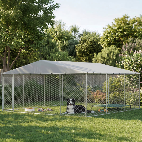 Reinforced dog kennel with roof, 13.1 x 13.1 ft