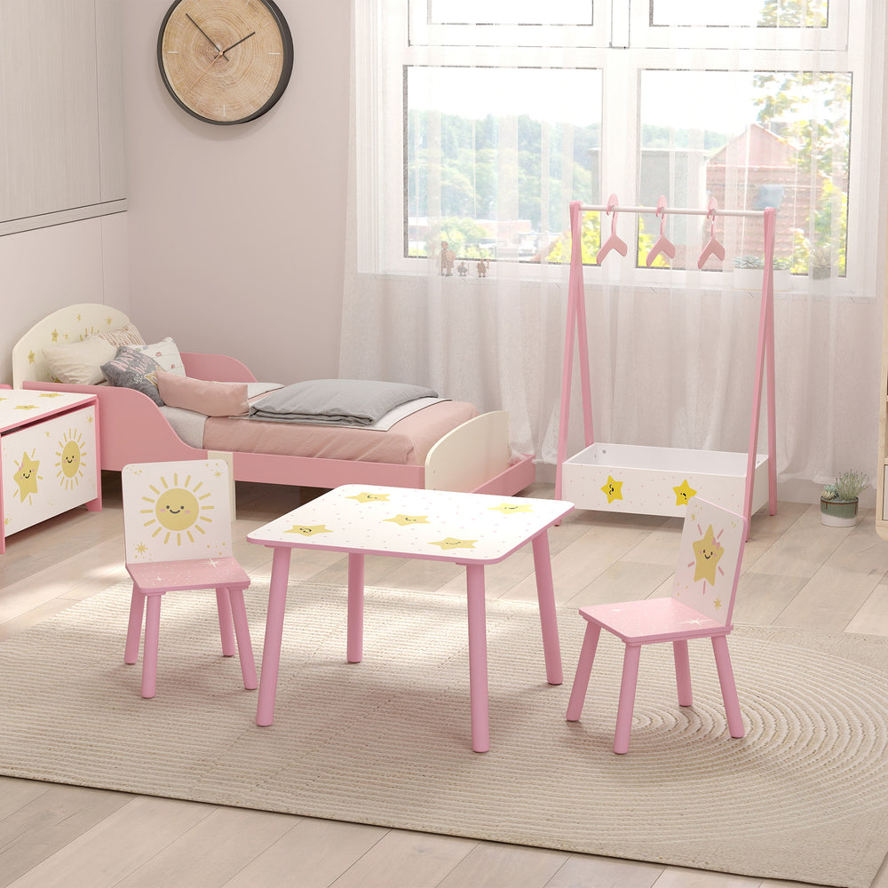 3-piece children's table and chair set, star pattern