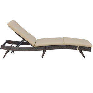 Reclining wicker chaise lounge with 5-position adjustable backrest