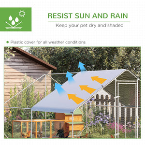 Outdoor chicken coop with shelter and lockable door
