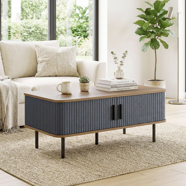 Coffee table with storage and fluted sliding doors – Black and walnut