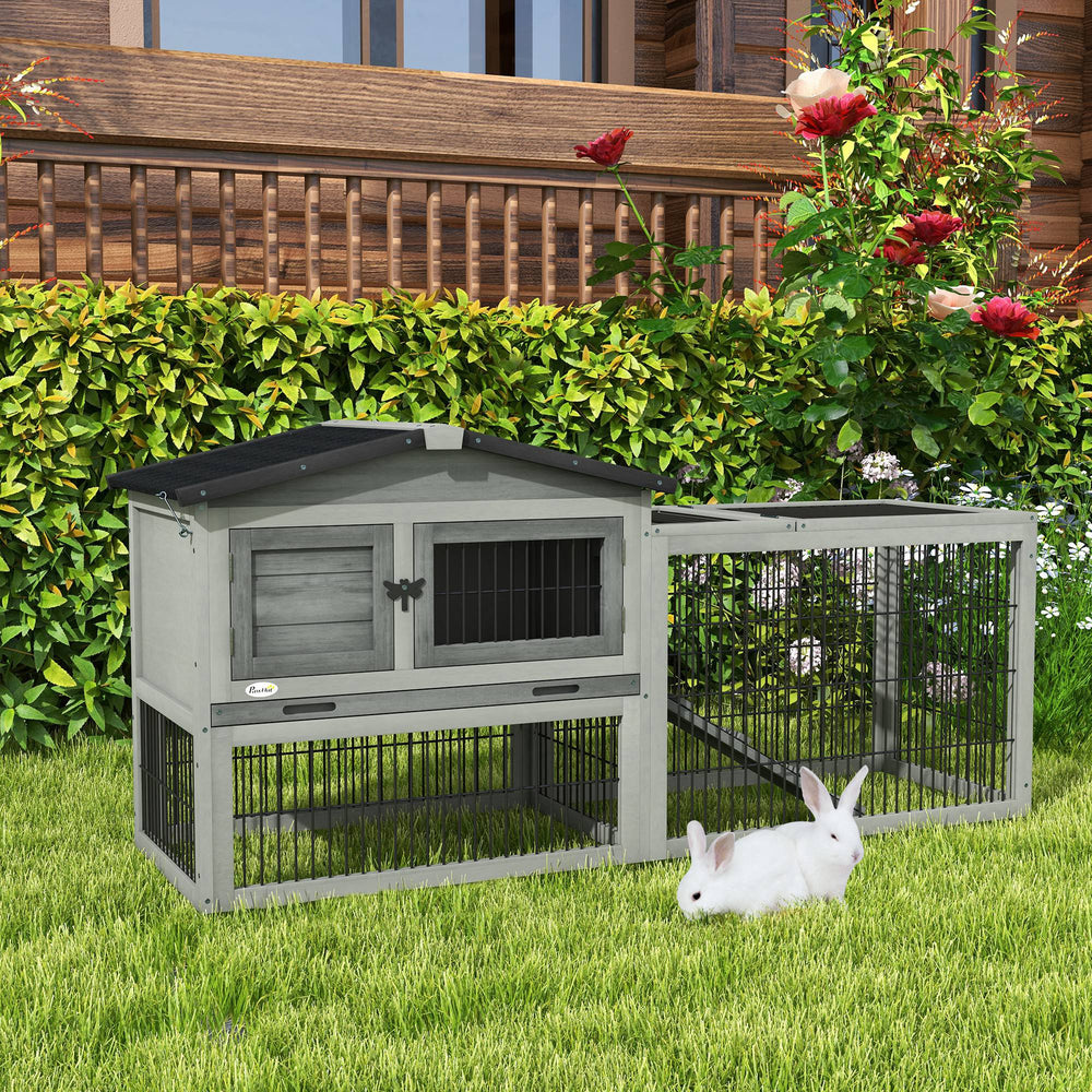 Wooden hutch with ramp, opening roof, and pull-out tray, light gray