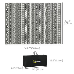 Reversible waterproof outdoor rug made of plastic straw