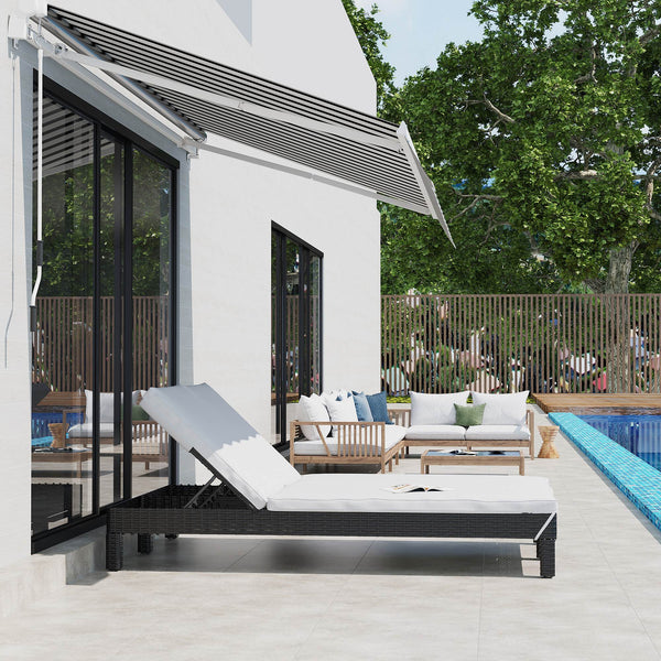 Double reclining wicker chaise longue, cream white