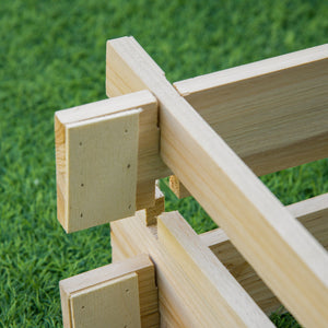 Wooden screwless raised planter