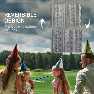Reversible waterproof outdoor rug made of plastic straw