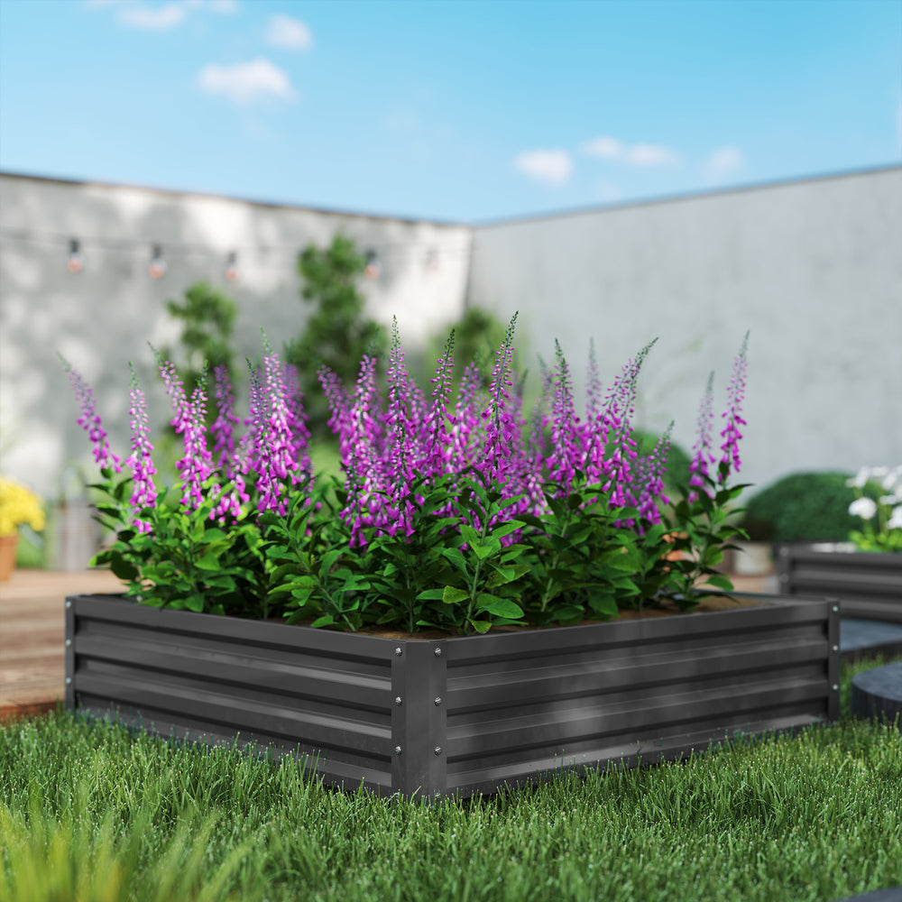 Raised planter in galvanized steel, light grey