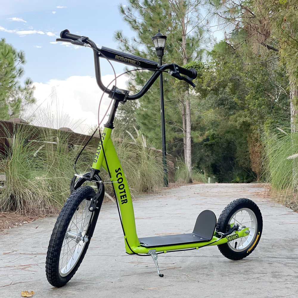 Scooter with adjustable handlebars, double brakes, inflatable wheels, green