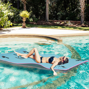 Floating mat 7.5 x 4 ft, blue