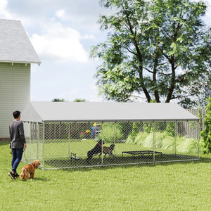 Galvanized steel kennel with roof and safety latches