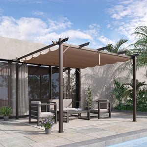 Structure de gazebo carré en aluminium de 10x10 pieds avec toile beige installée sur une terrasse de jardin