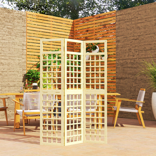 Three-panel outdoor screen in natural wood