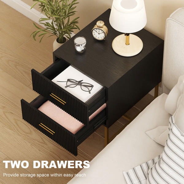 Set of 2 bedside tables with fluted drawers and metal frame – Black and gold