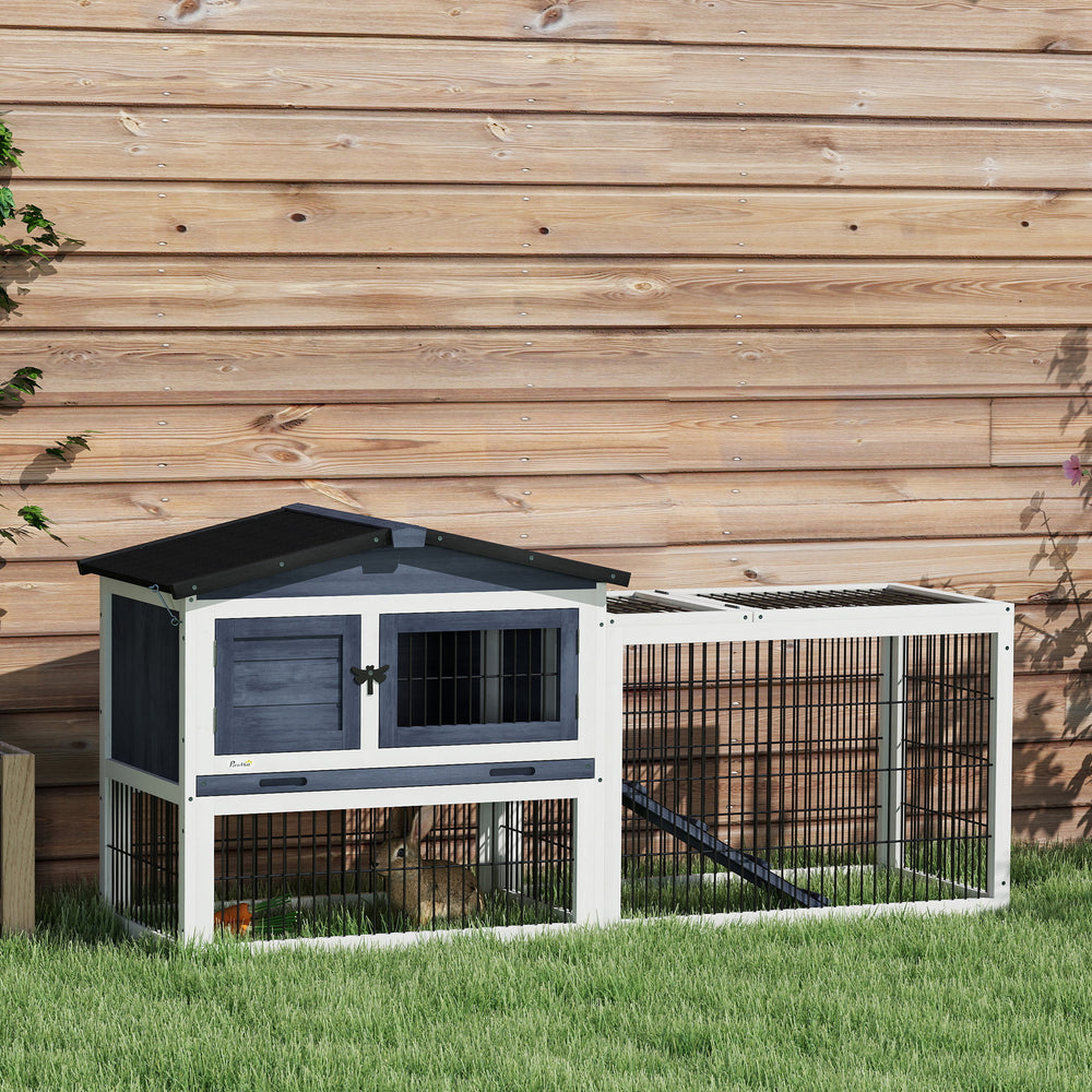 Dark grey wooden hutch with ramp, opening roof and pull-out tray