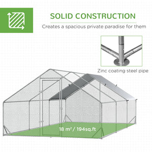 Outdoor chicken coop with shelter and lockable door